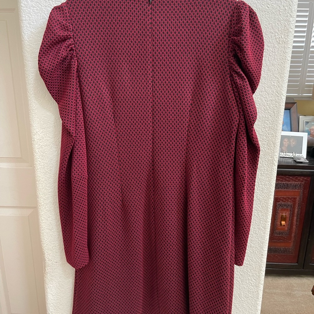 Dress - Picture 2 of 3